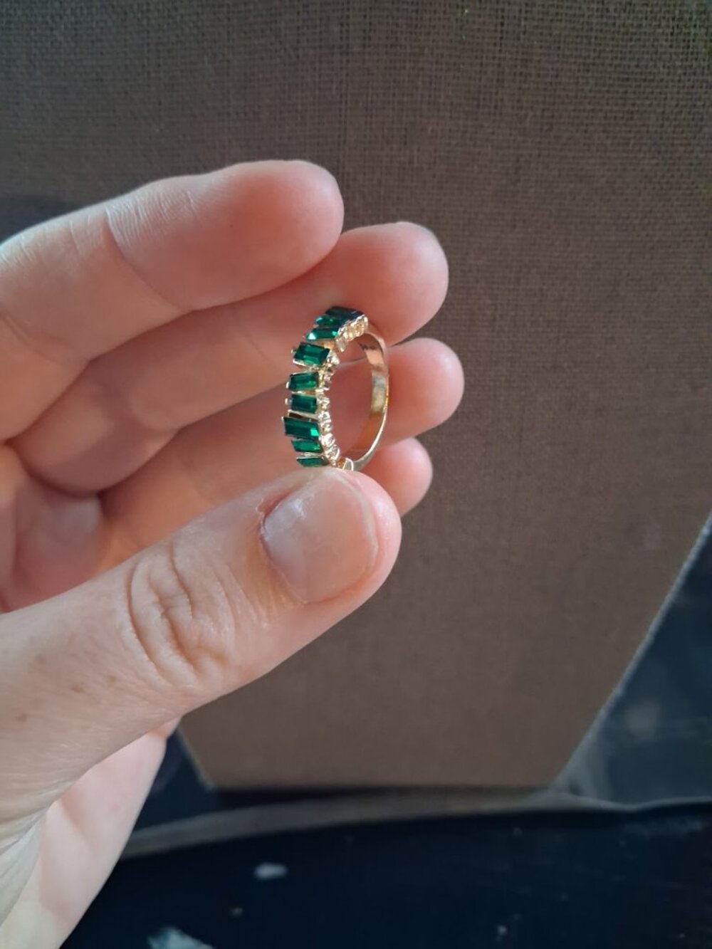 Green stoned ring - Picture 3 of 6